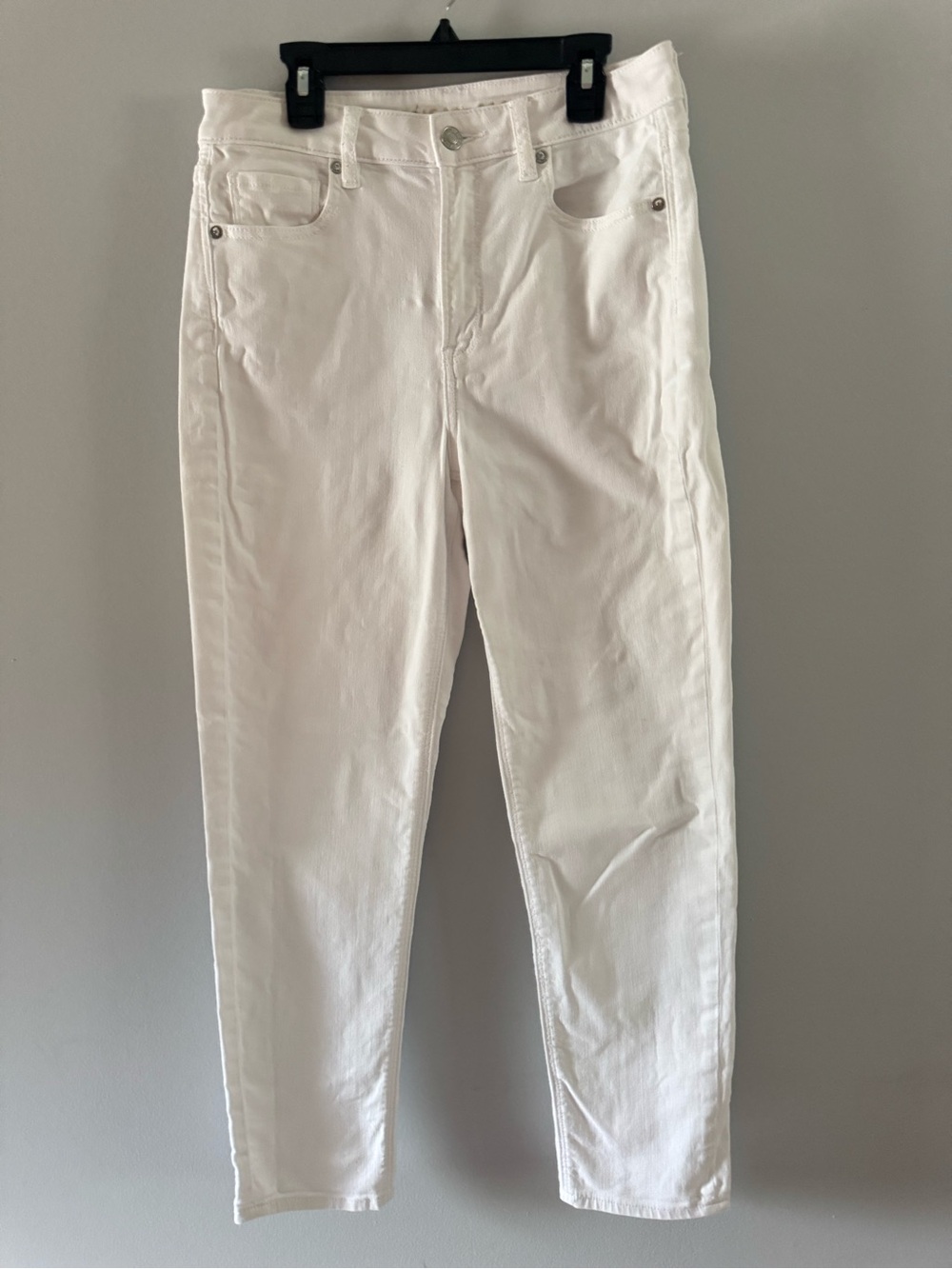 American Eagle Outfitters White Slim Straight Jeans Size 4